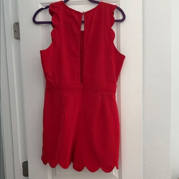 Red Scalloped romper - Picture 4 of 4